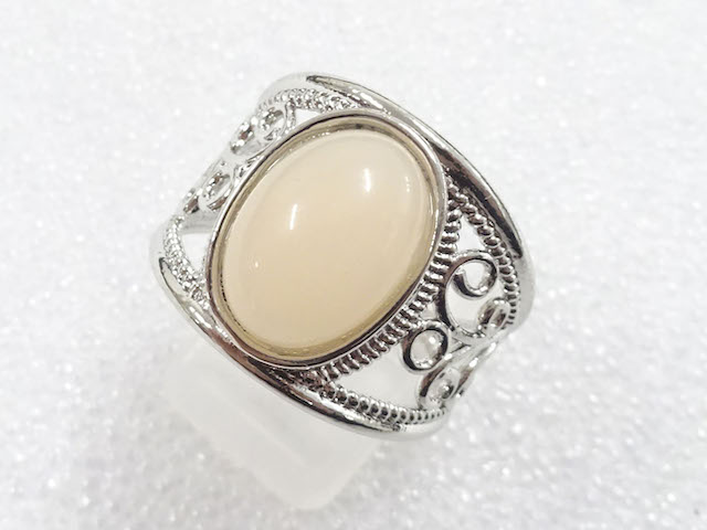 JAPANESE KIMONO / ANTIQUE COLORED STONE RING (SIZE 23.5)